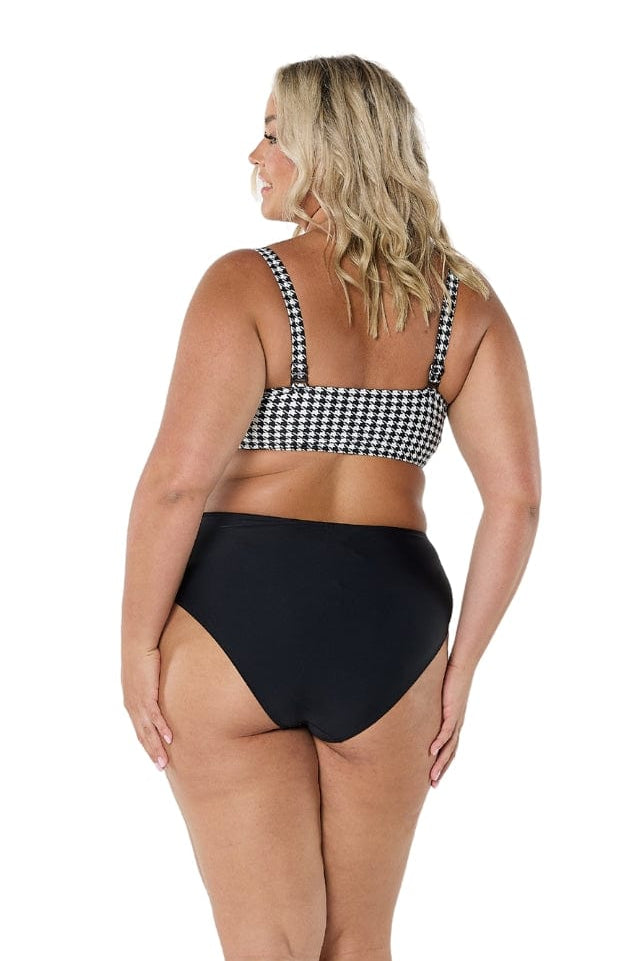 model showing back of hounds tooth bikini top and black high rise pant