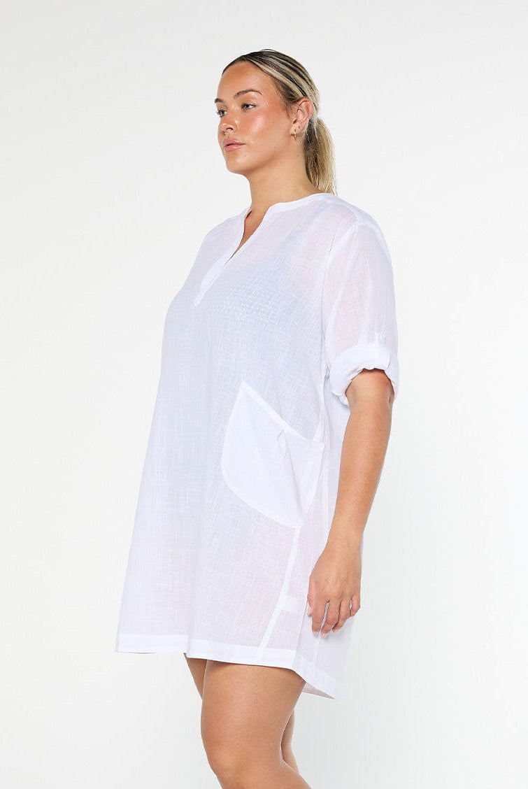 model showing side of white cotton over shirt