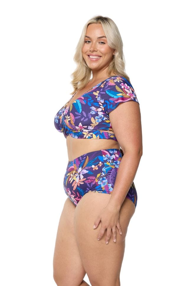model showing side of navy floral high waisted pant