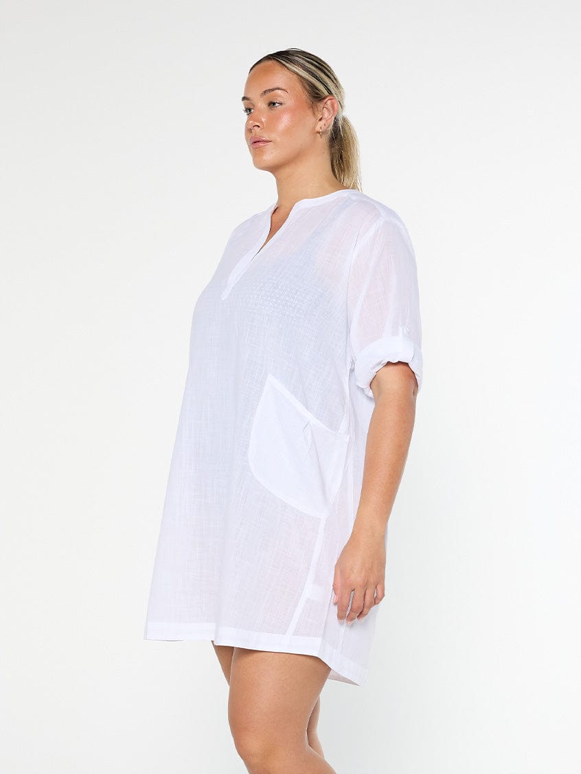 model showing side of white cotton over shirt