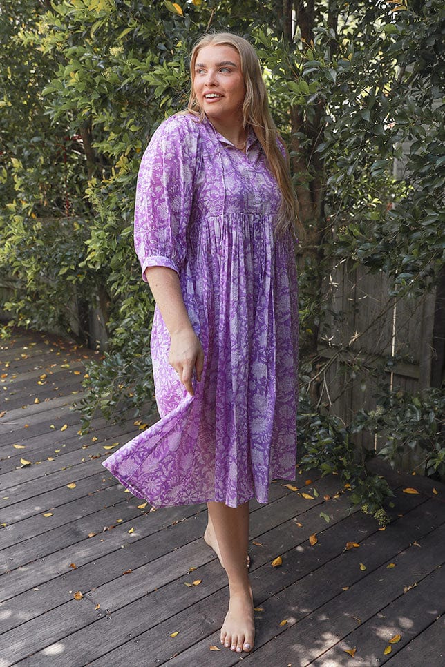 Model wearing Lilac Midi Floaty floral Dress 